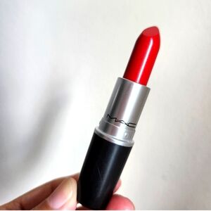 Last one!➡️NIB*MAC #502 Cockney lustre lipstick(1)